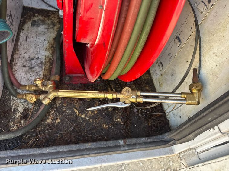 image for item DW3407 2006 International 4300 forestry bucket truck