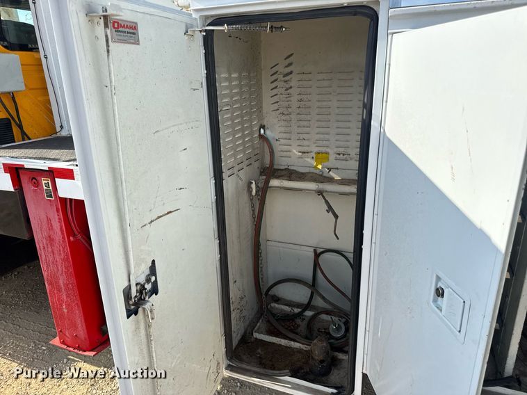 image for item DW3407 2006 International 4300 forestry bucket truck