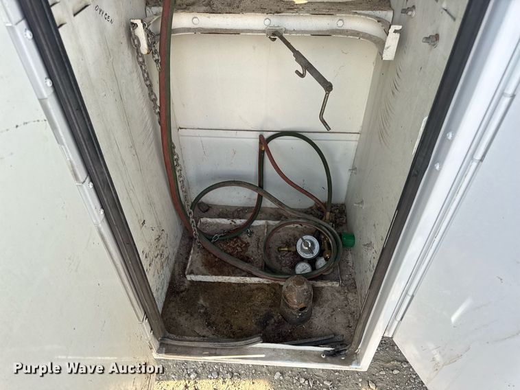 image for item DW3407 2006 International 4300 forestry bucket truck