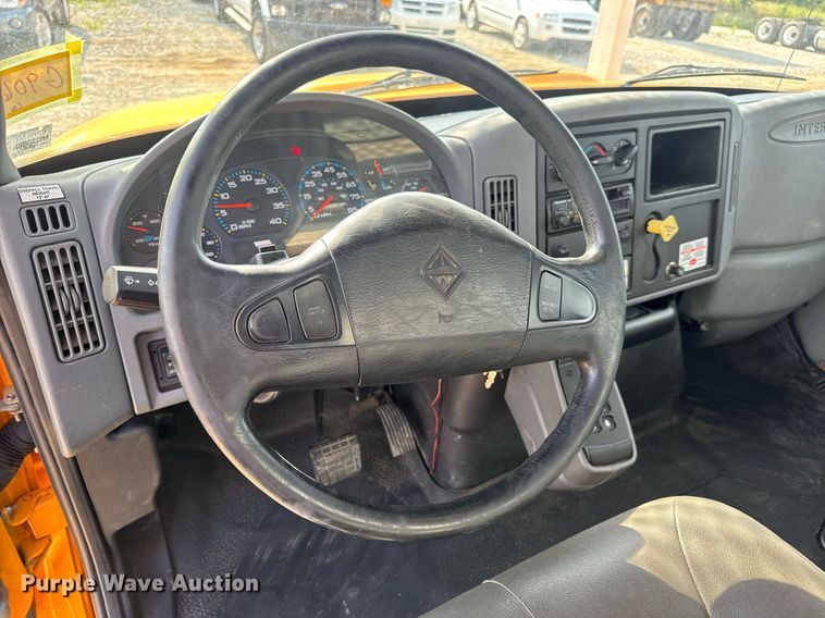 image for item DW3407 2006 International 4300 forestry bucket truck