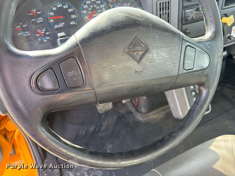 image for item DW3407 2006 International 4300 forestry bucket truck