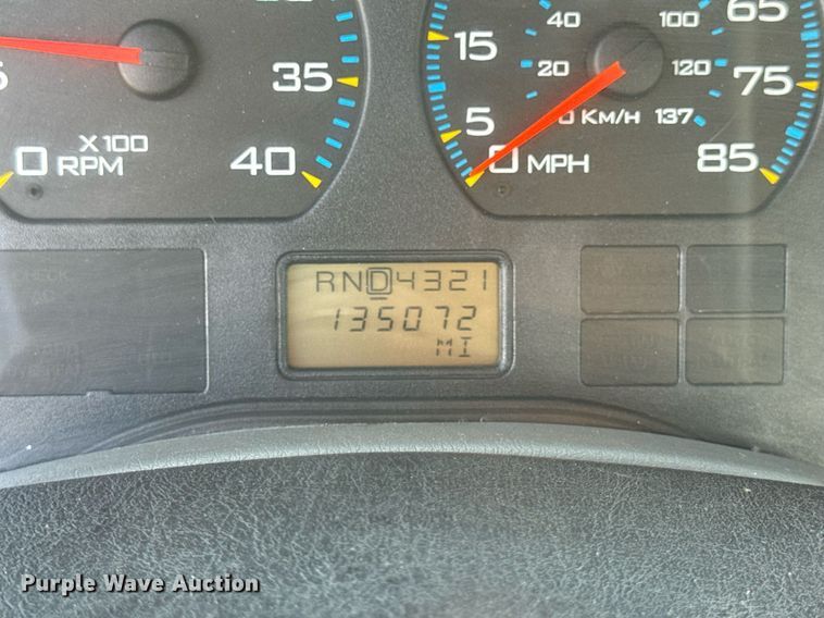 image for item DW3407 2006 International 4300 forestry bucket truck