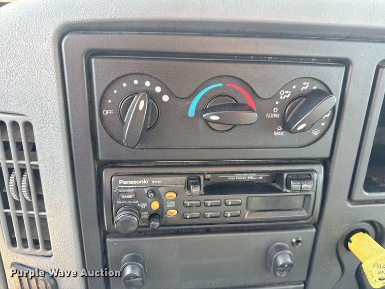 image for item DW3407 2006 International 4300 forestry bucket truck