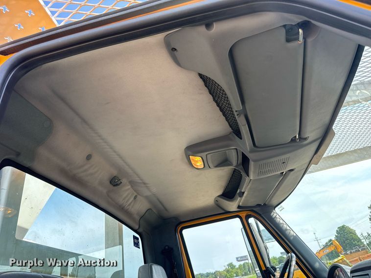 image for item DW3407 2006 International 4300 forestry bucket truck