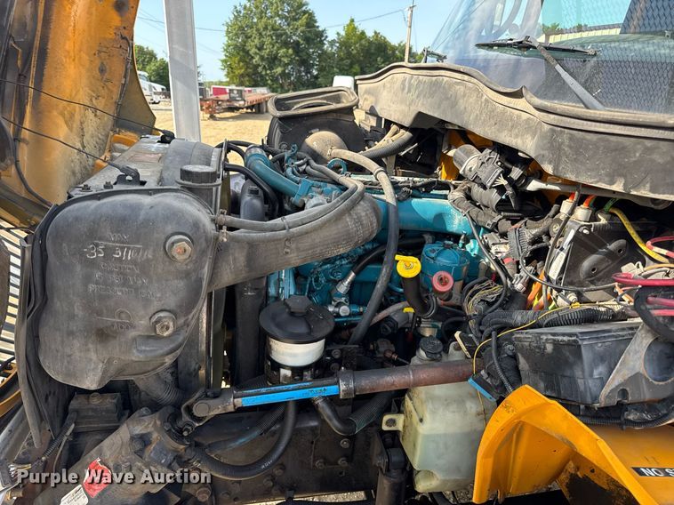 image for item DW3407 2006 International 4300 forestry bucket truck