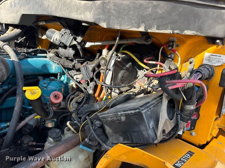 image for item DW3407 2006 International 4300 forestry bucket truck