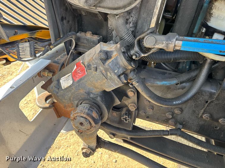 image for item DW3407 2006 International 4300 forestry bucket truck