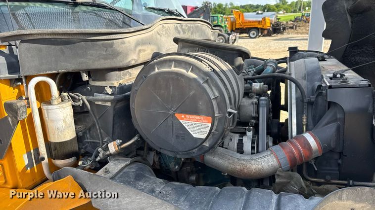 image for item DW3407 2006 International 4300 forestry bucket truck