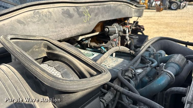 image for item DW3407 2006 International 4300 forestry bucket truck