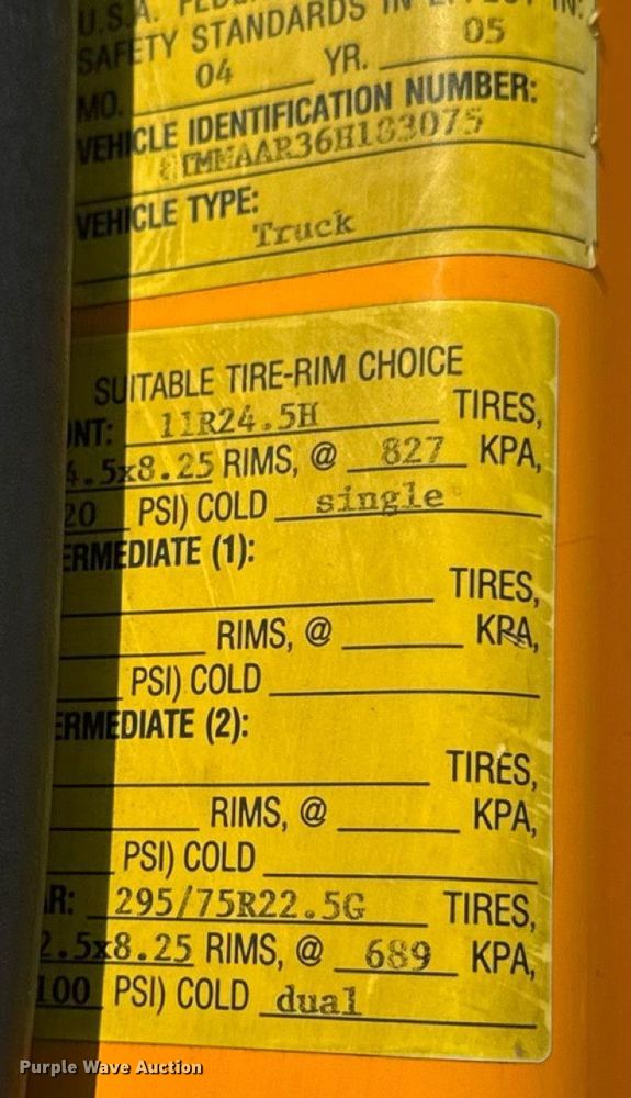 image for item DW3407 2006 International 4300 forestry bucket truck