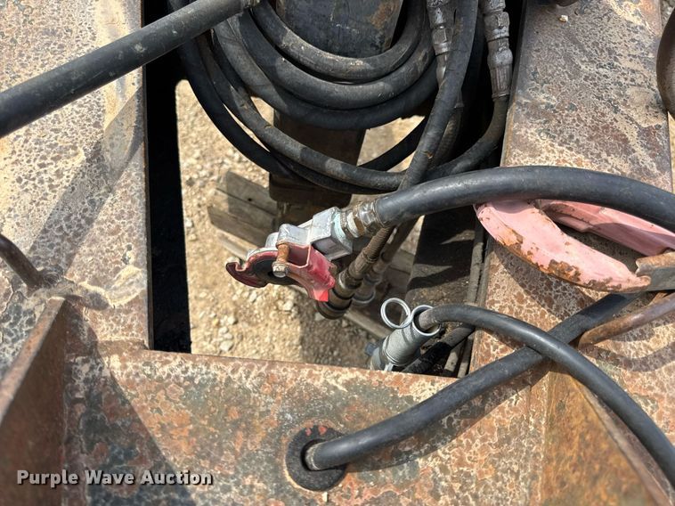 image for item DW3409 1997 Dakota PDLX20TC31 tilt deck equipment trailer