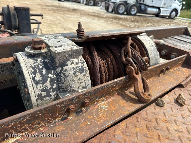 image for item DW3409 1997 Dakota PDLX20TC31 tilt deck equipment trailer