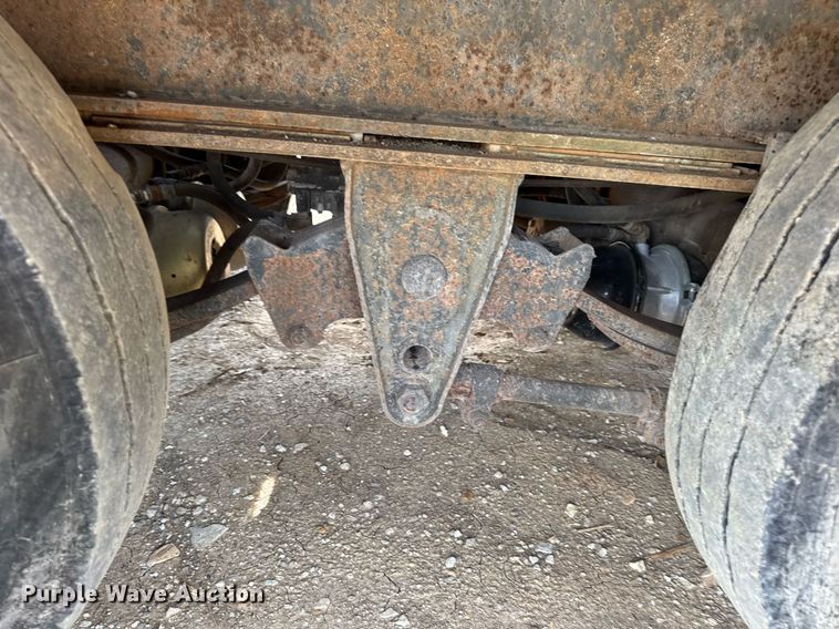 image for item DW3409 1997 Dakota PDLX20TC31 tilt deck equipment trailer