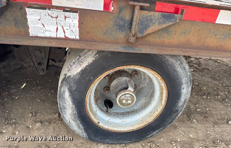 image for item DW3409 1997 Dakota PDLX20TC31 tilt deck equipment trailer