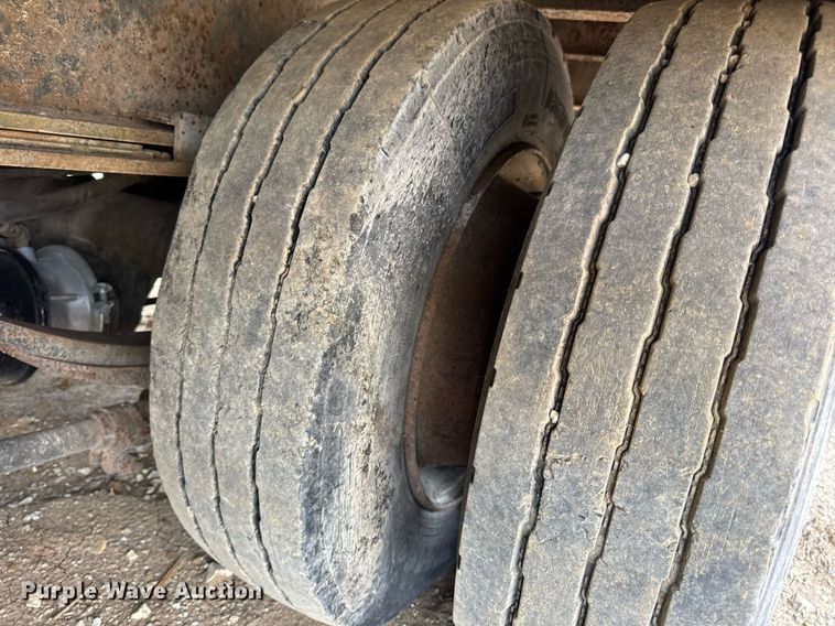 image for item DW3409 1997 Dakota PDLX20TC31 tilt deck equipment trailer