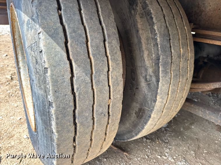 image for item DW3409 1997 Dakota PDLX20TC31 tilt deck equipment trailer