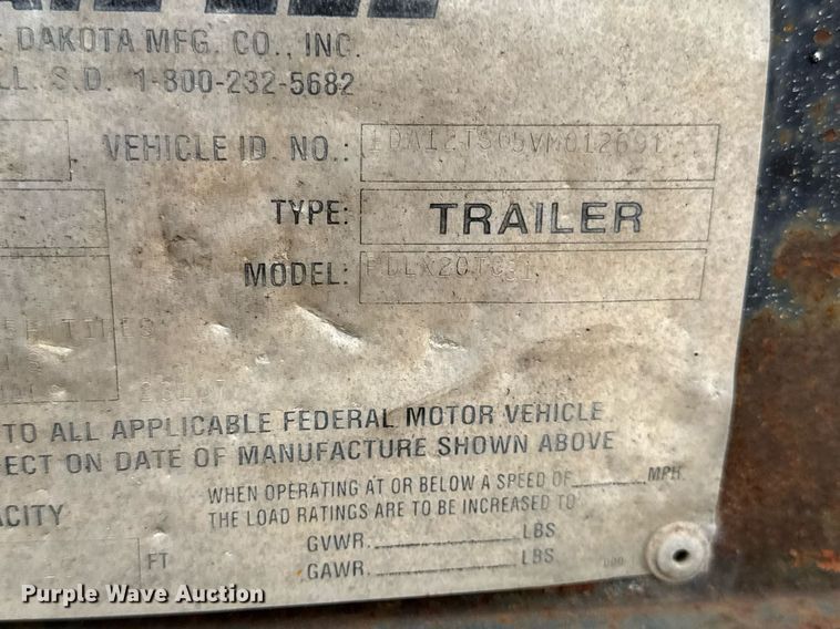 image for item DW3409 1997 Dakota PDLX20TC31 tilt deck equipment trailer