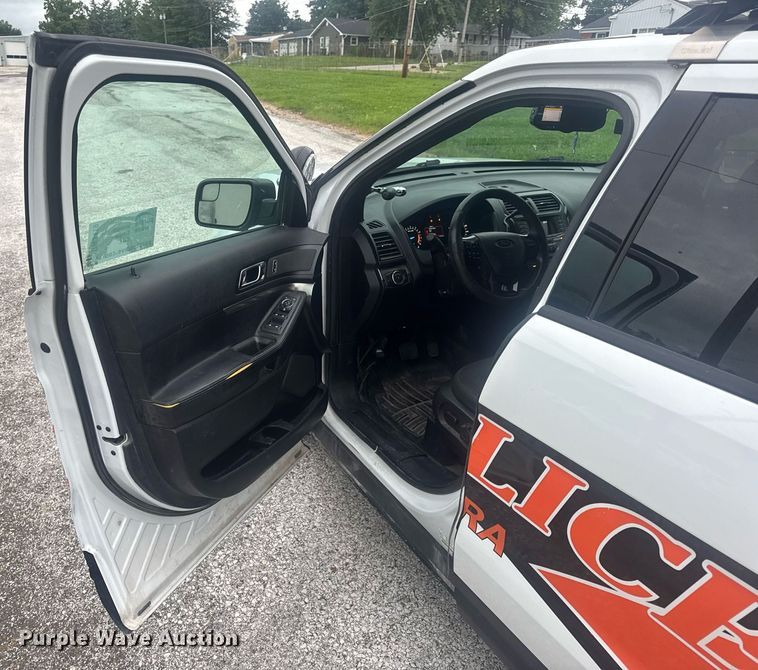 image for item DW3419 2018 Ford Explorer Police Interceptor SUV