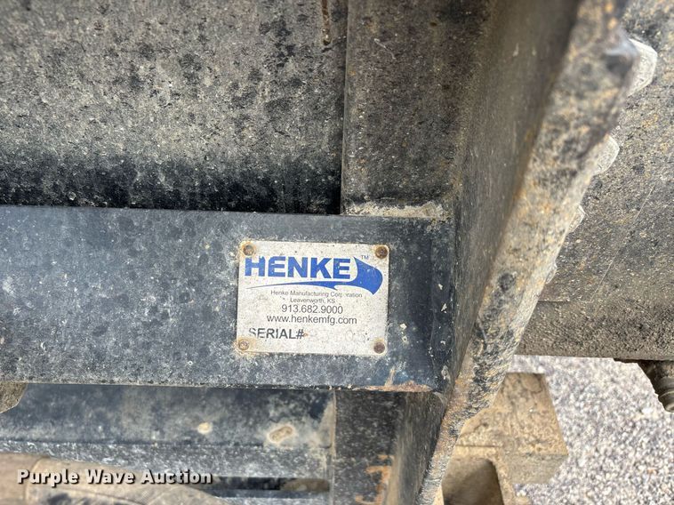 image for item DW7197 2018 Freightliner 108SD dump truck