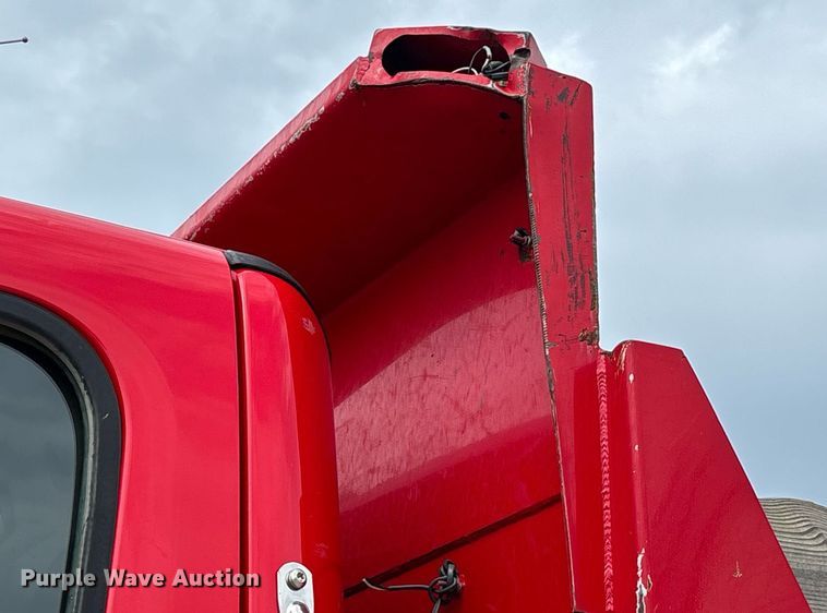 image for item DW7197 2018 Freightliner 108SD dump truck