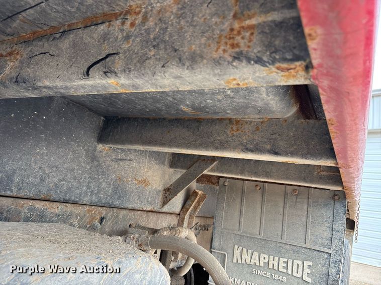 image for item DW7197 2018 Freightliner 108SD dump truck