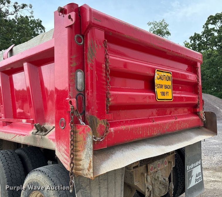 image for item DW7197 2018 Freightliner 108SD dump truck
