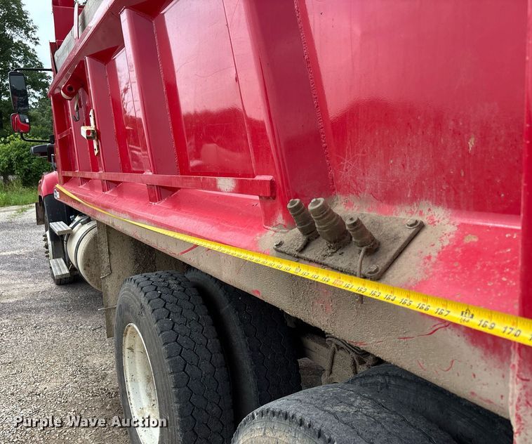 image for item DW7197 2018 Freightliner 108SD dump truck