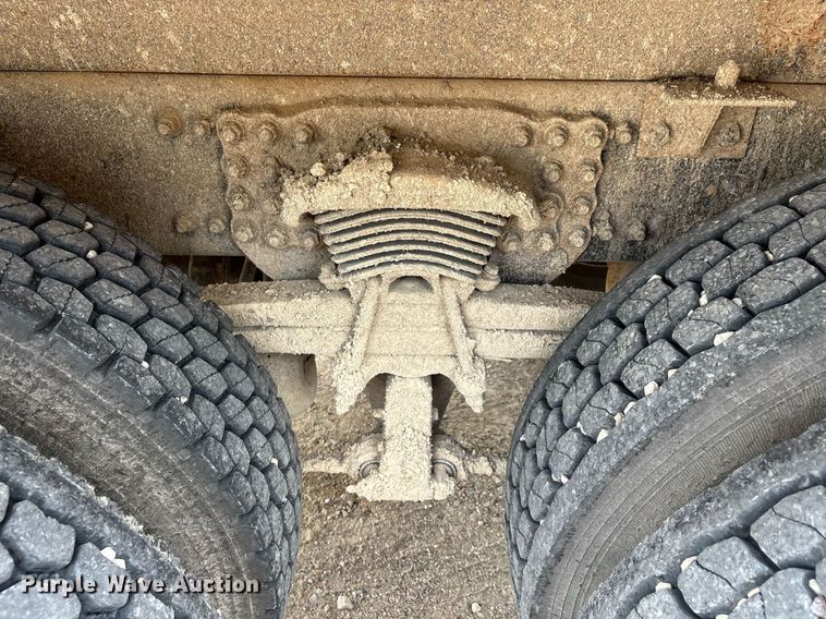 image for item DW7197 2018 Freightliner 108SD dump truck