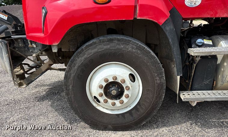 image for item DW7197 2018 Freightliner 108SD dump truck