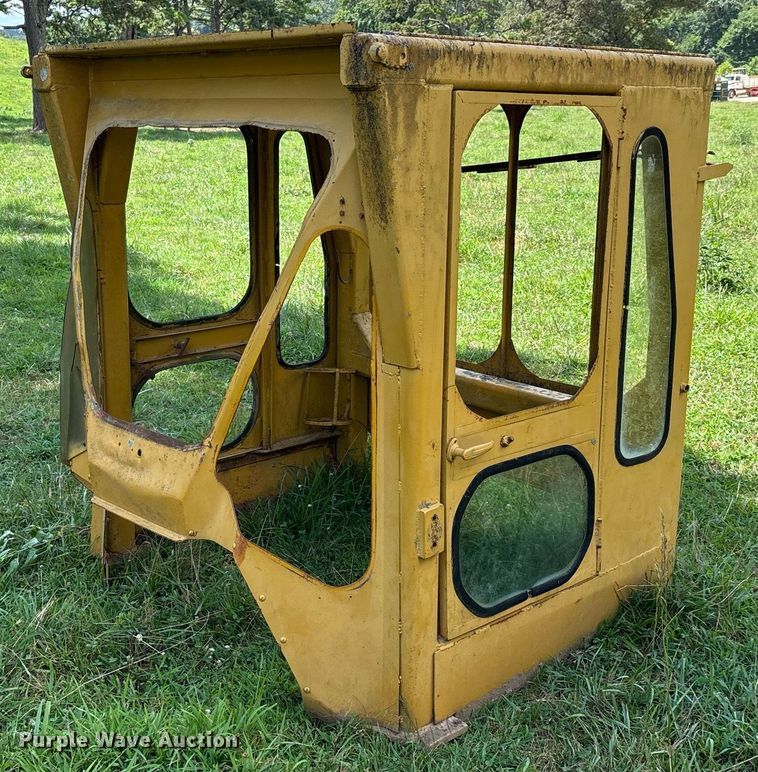 image for item DW7240 (3) cabs 