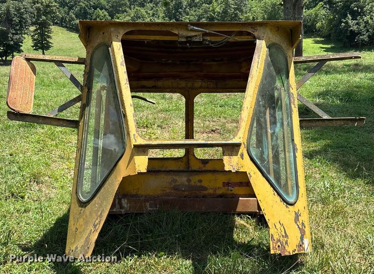 image for item DW7240 (3) cabs 