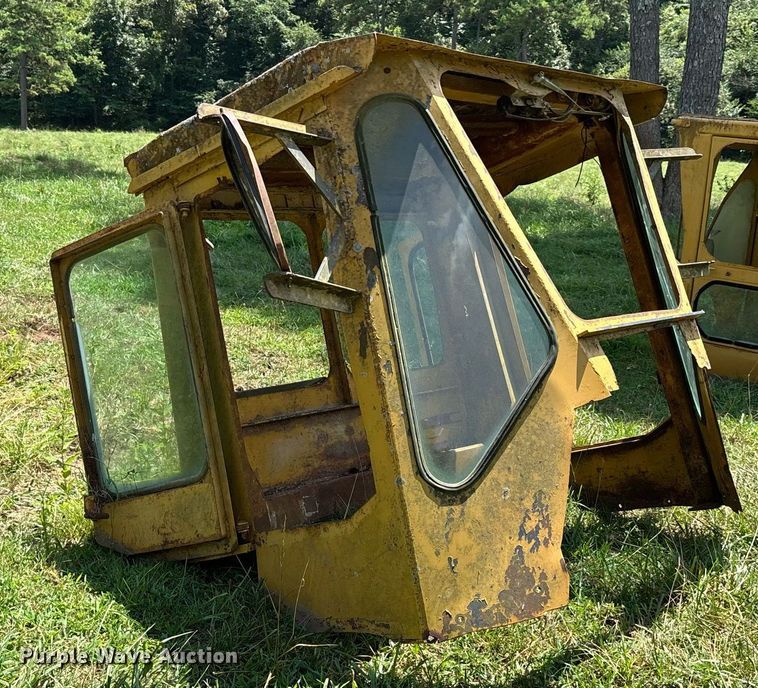 image for item DW7240 (3) cabs 