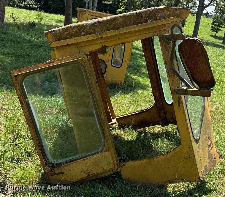 image for item DW7240 (3) cabs 