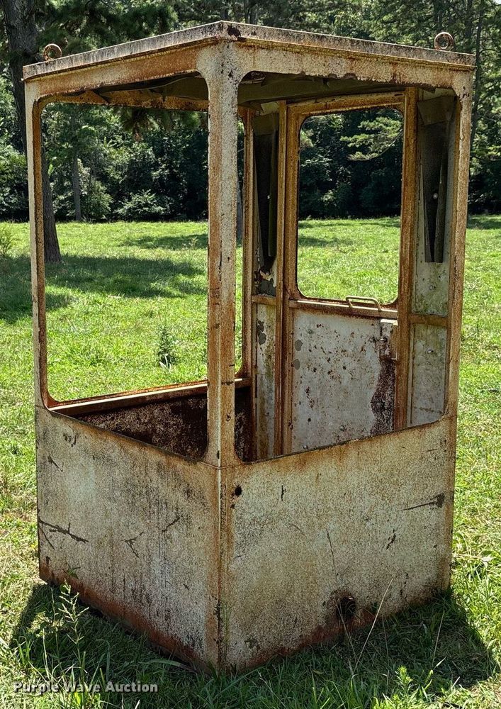 image for item DW7240 (3) cabs 