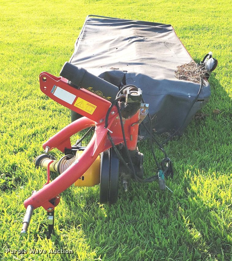 image for item DX7164 Massey Furgeson DM 1308 disc mower