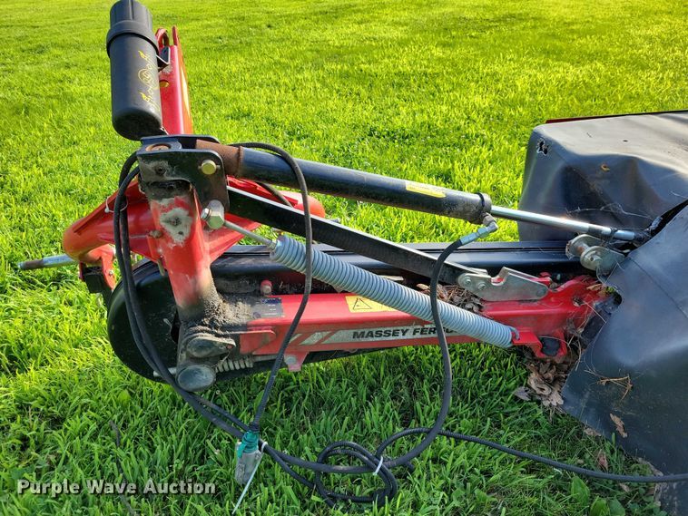 image for item DX7164 Massey Furgeson DM 1308 disc mower