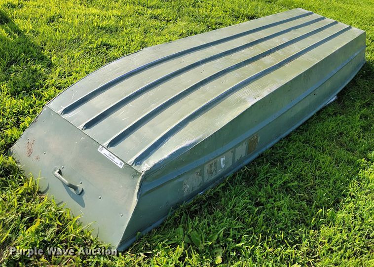 image for item DX7165 Appleby Mfg 12C boat