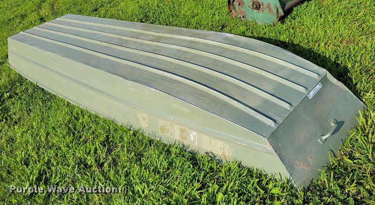 image for item DX7165 Appleby Mfg 12C boat