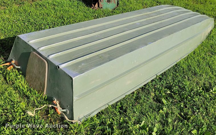 image for item DX7165 Appleby Mfg 12C boat