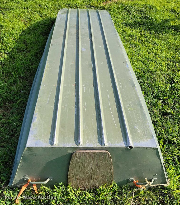 image for item DX7165 Appleby Mfg 12C boat