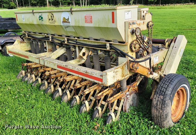 image for item DX7168 Truax FLX-812 no-till grain drill