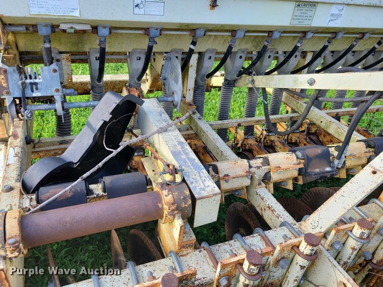 image for item DX7168 Truax FLX-812 no-till grain drill