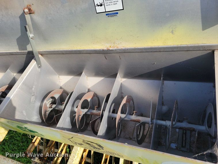 image for item DX7168 Truax FLX-812 no-till grain drill