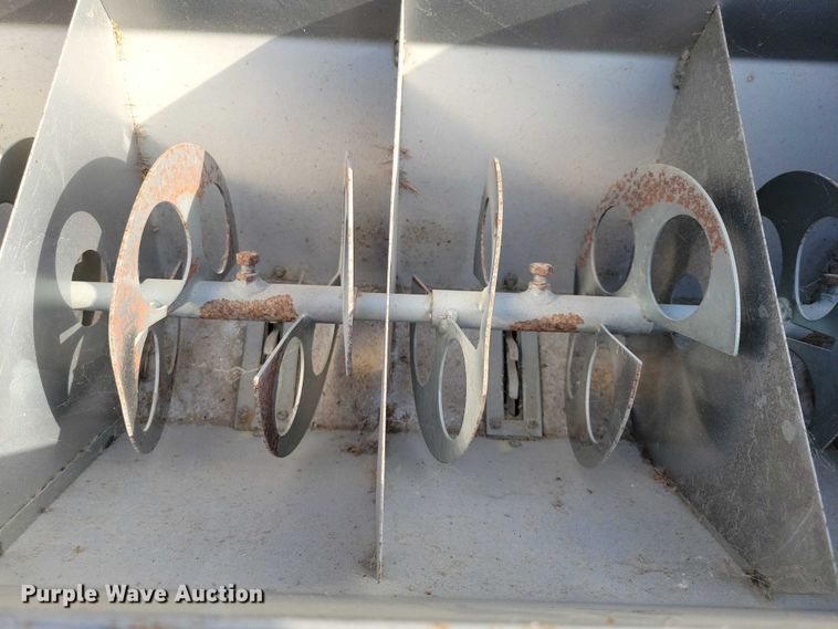 image for item DX7168 Truax FLX-812 no-till grain drill