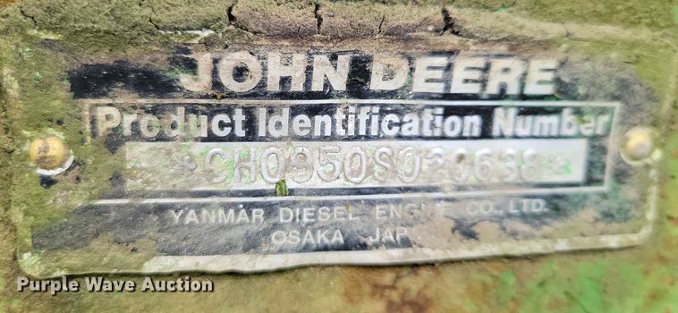 image for item DX7171 1984 John Deere 950 tractor