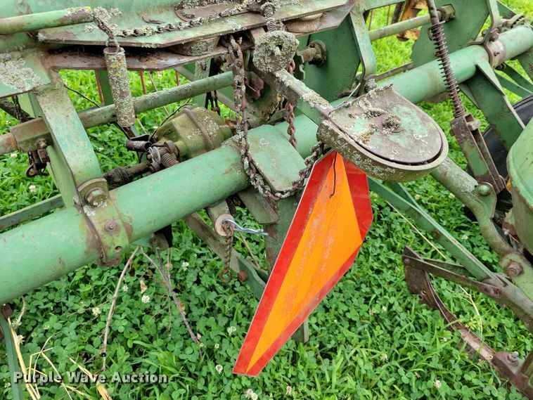 image for item DX7172 John Deere  planter