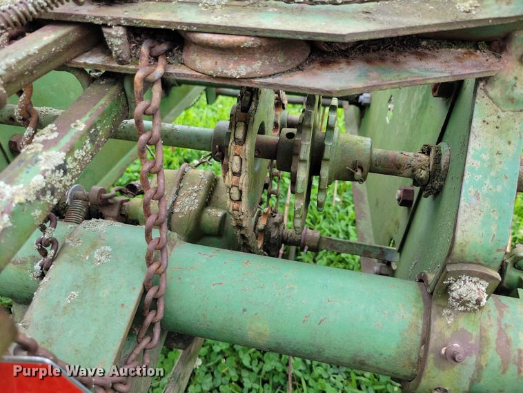 image for item DX7172 John Deere  planter