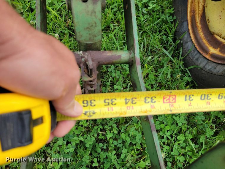 image for item DX7172 John Deere  planter