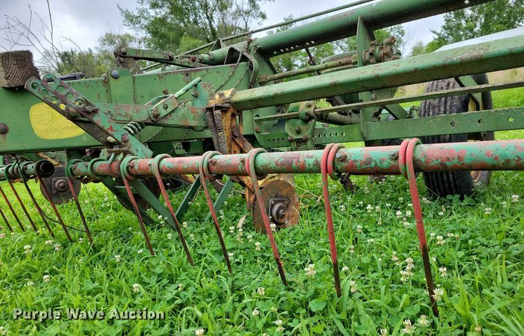 image for item DX7172 John Deere  planter