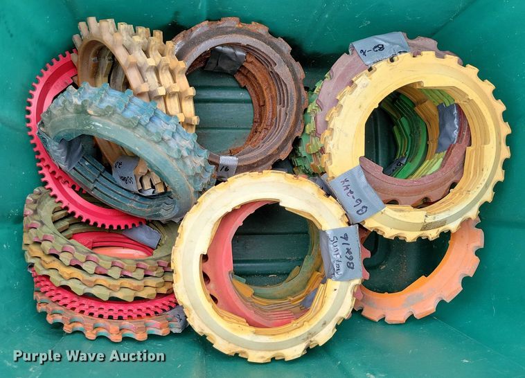 image for item DX7172 John Deere  planter